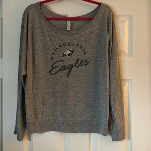 Philadelphia Eagles Women's soft long sleeve shirt XL.